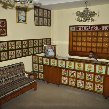 Hotel Pleasure Landmark Ujjain Zewnętrze zdjęcie