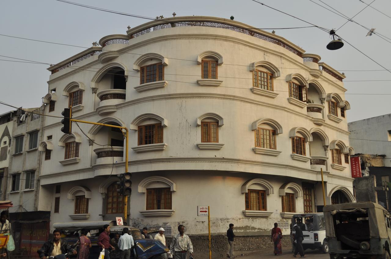 Hotel Pleasure Landmark Ujjain Zewnętrze zdjęcie